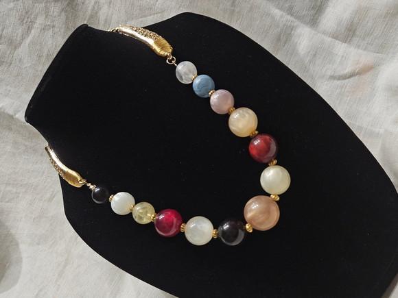 Maxi Colar Dourado de Bolas Coloridas