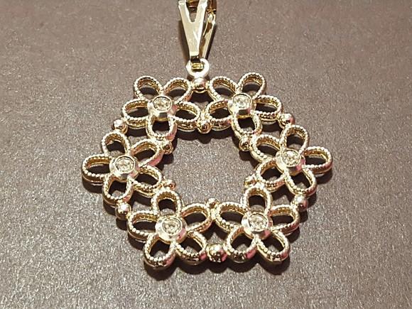 Pingente Banhado Dourado com Mini Zircônias