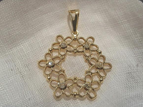 Pingente Banhado Dourado com Mini Zircônias