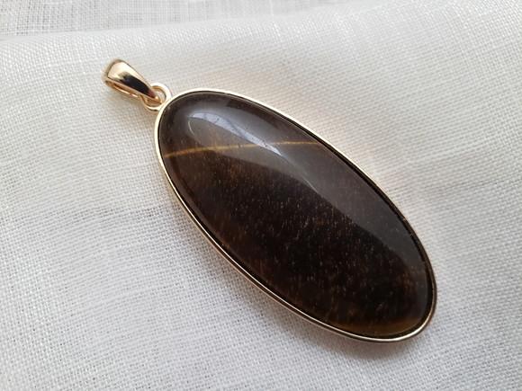 Pingente Dourado com Pedra Natural Olho de Tigre