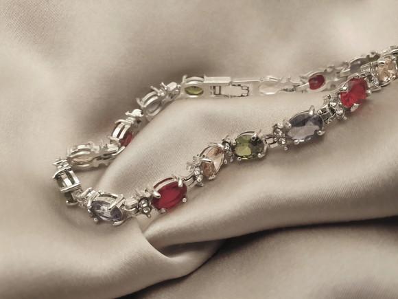 Pulseira Banhada com Cristais Coloridos