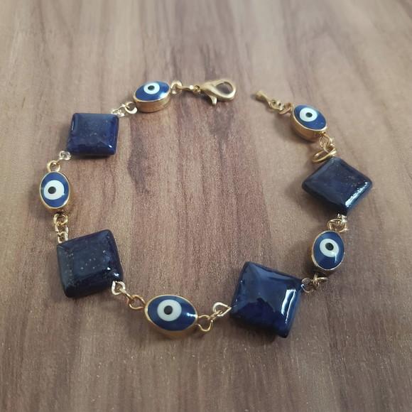 Pulseira Banhada com Pedra Natural Lápis Lazuli e Olho Grego