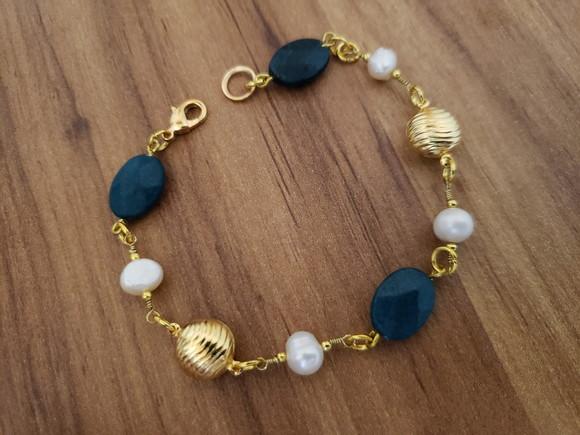 Pulseira Banhada com Pedras Naturais e Pérolas