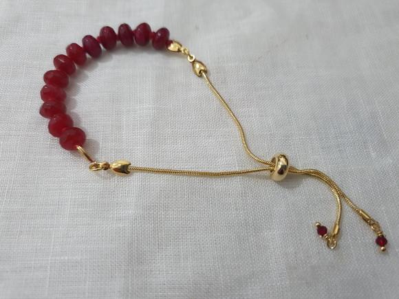 Pulseira Banhada com Pedras Naturais Jade Rubi