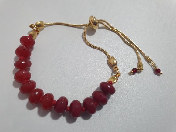 Pulseira Banhada com Pedras Naturais Jade Rubi