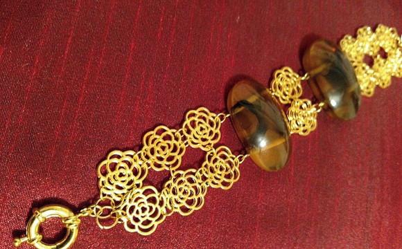 Pulseira Banhada de Flores