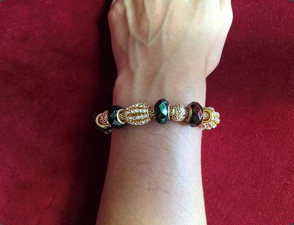 Pulseira com Charms Menta e Café