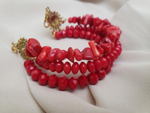 Pulseira de Coral e Cristal Vermelho