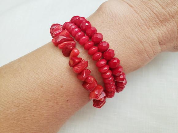 Pulseira de Coral e Cristal Vermelho