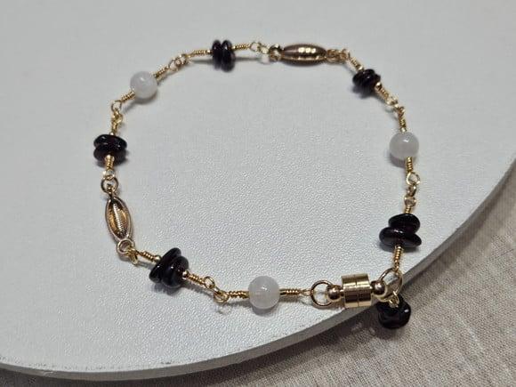 Pulseira de Pedra da Lua com Granada