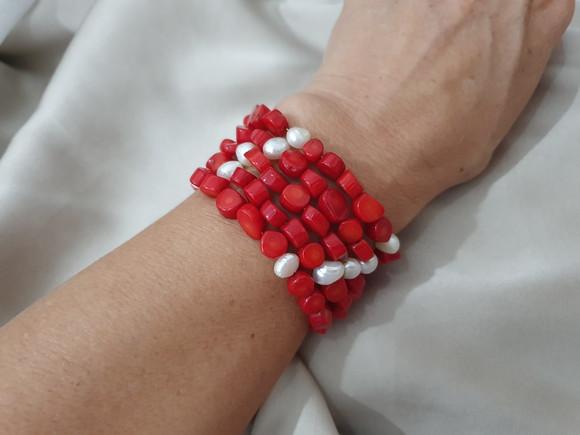 Pulseira de Pedra Coral e Pérolas Naturais
