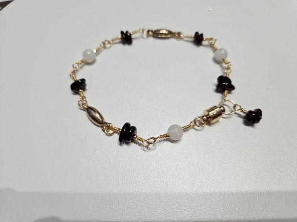 Pulseira de Pedra da Lua com Granada