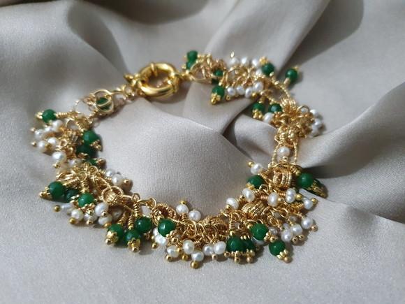 Pulseira de Pedras Naturais Jade Esmeralda e Mini Pérolas