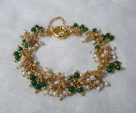 Pulseira de Pedras Naturais Jade Esmeralda e Mini Pérolas