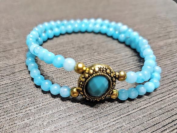 Pulseira de Pedras Naturais Jade Sky em Ouro Velho