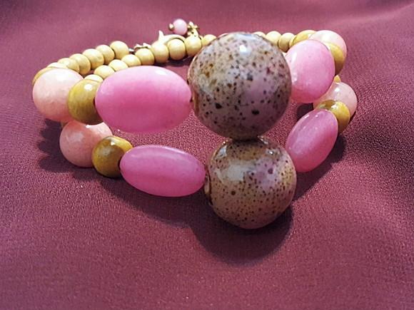 Pulseira de Pedras Naturais Morganite e Madeira