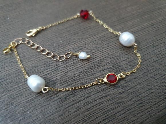 Pulseira de Pérolas de Água Doce e Jade Rubi