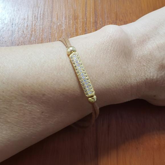 Pulseira Dourada Banhada com Mini Cristais Incolores