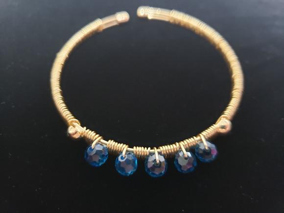 Pulseira Dourada com Cristal Azul Turquesa