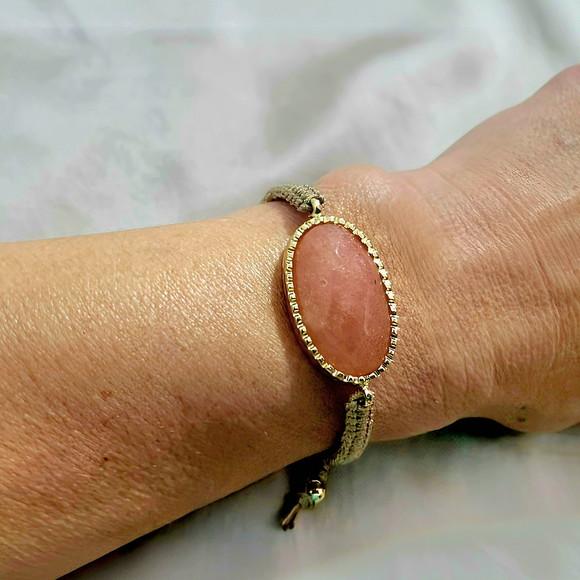 Pulseira Dourada com Pedra Natural Jade
