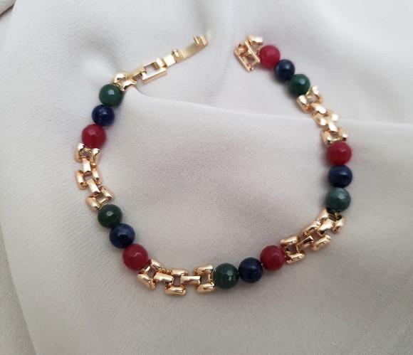 Pulseira Dourada e Pedras Jade Coloridas