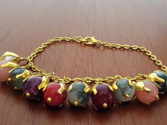 Pulseira Dourada e Pedras Naturais Coloridas