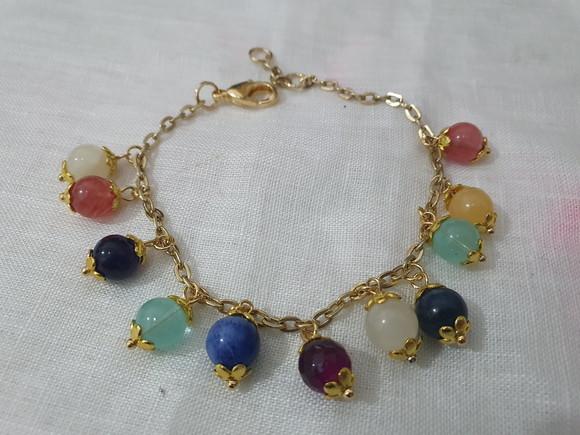 Pulseira Dourada e Pedras Naturais Coloridas