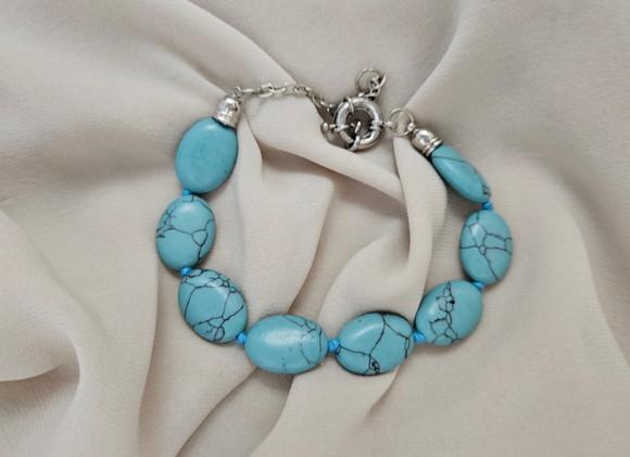 Pulseira Prateada de Pedra Natural Hawlita Azul