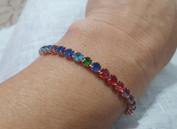 Pulseira Riviera Dourada com Cristais Redondos Coloridos
