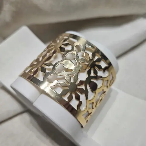 Bracelete Dourado com Arabescos