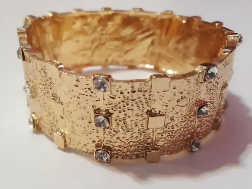 Bracelete Dourado com Mini Cristais