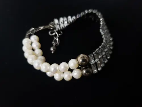 Bracelete Grafite com Cristais e Pérolas Naturais