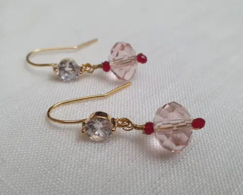Brinco Anzol com Cristal Rose de France