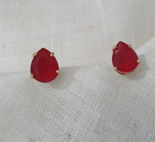Brinco Banhado Com Cristal Rubi