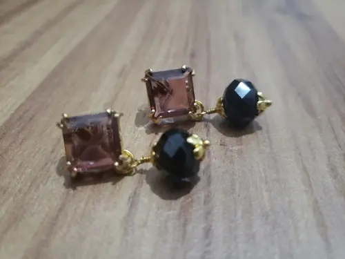 Brinco Banhado com Cristal Rubilita