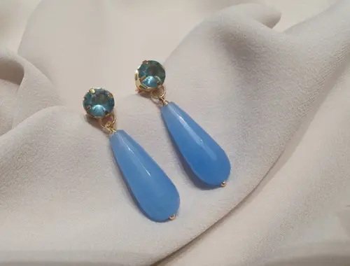 Brinco de Pedra Natural Jade Azul e Cristal Água Marinha