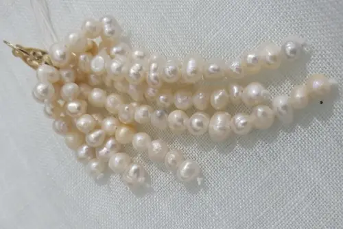 Brinco de Pérolas Naturais em Forma de Cascata