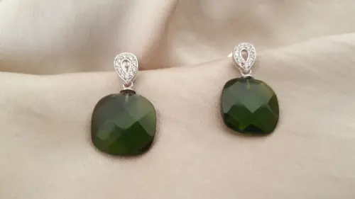 Brinco de Prata e Cristal Turmalina