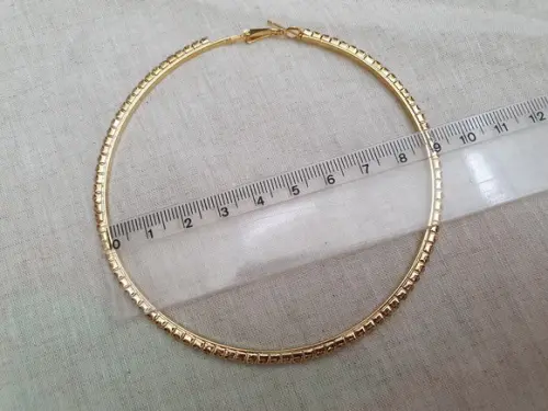Brinco Dourado Argola com Cristal Transparente 9cm