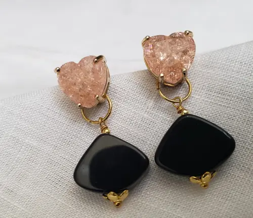 Brinco Dourado Banhado com Pedra Natural Ágata