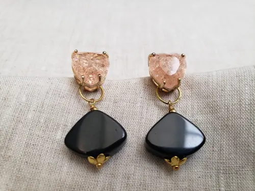 Brinco Dourado Banhado com Pedra Natural Ágata