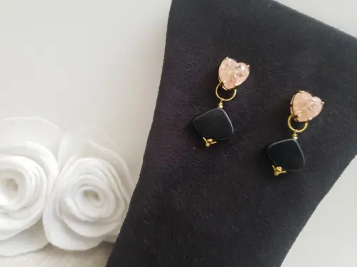 Brinco Dourado Banhado com Pedra Natural Ágata