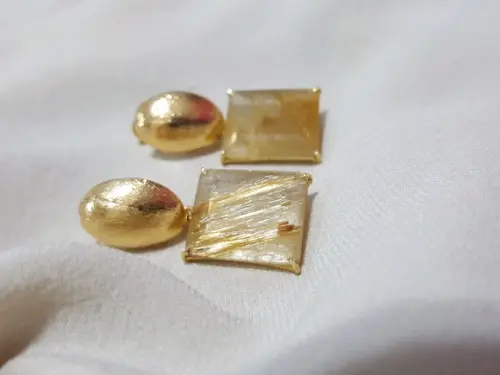Brinco Dourado com Cristal Rutilado