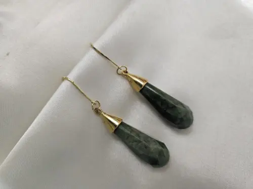 Brinco Gancho Banhado com Pedra Natural Ágata Verde