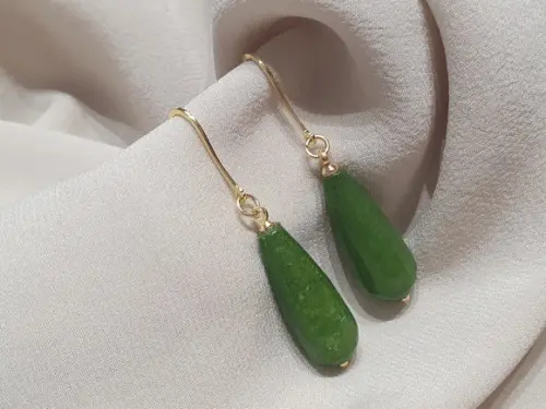 Brinco Gancho Banhado com Pedra Natural Ágata Verde