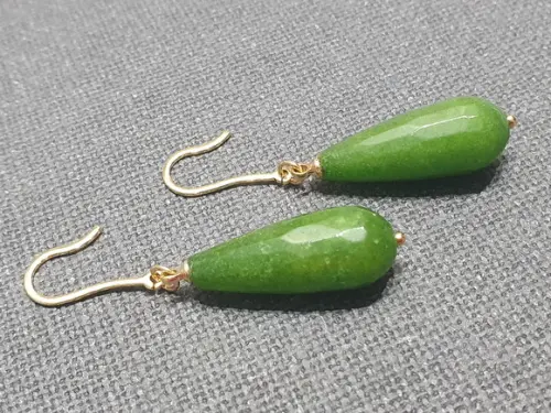 Brinco Gancho Banhado com Pedra Natural Ágata Verde