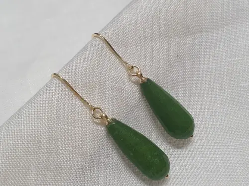 Brinco Gancho Banhado com Pedra Natural Ágata Verde