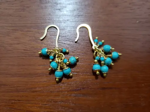 Brinco Gancho com Pedra Natural