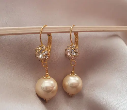 Brinco Gancho de Cristal e Pérola Shell Champagne