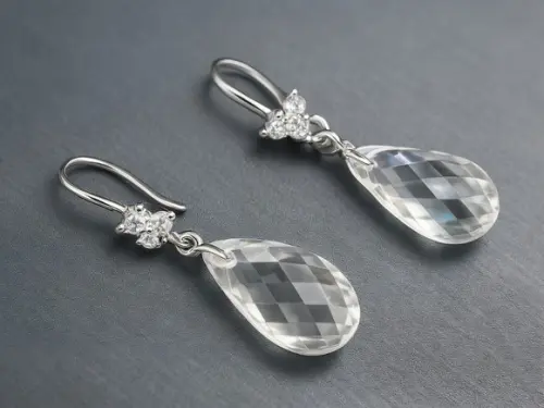 Brinco Gancho de Prata com Zircônias e Cristal Incolor